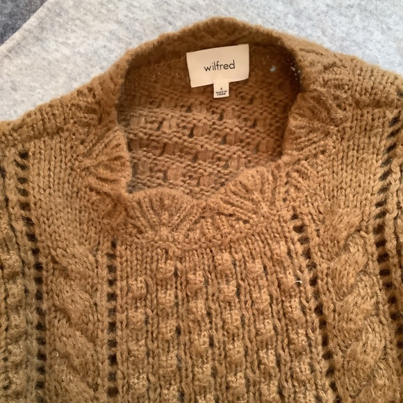SOLD * Wilfred Ochre Scalloped Sweater - Picture 4 of 6